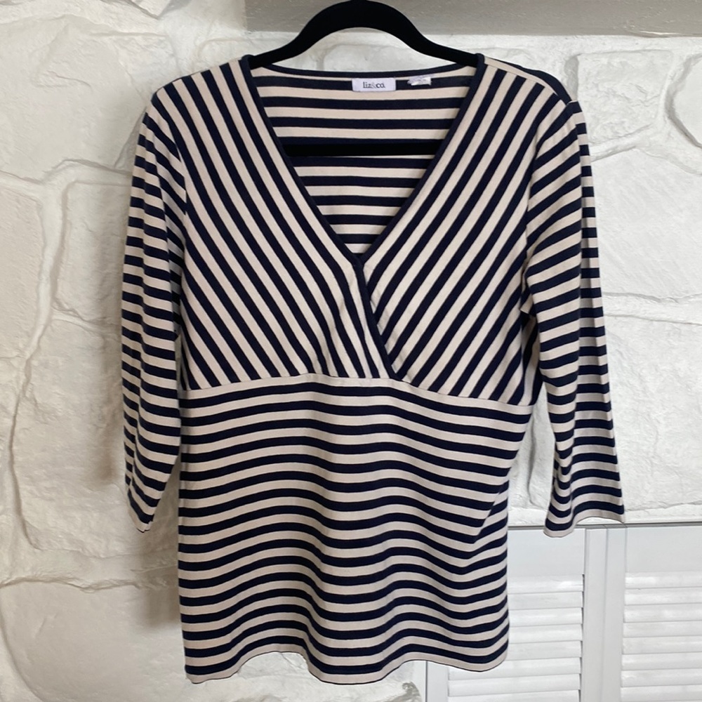 Liz & Co. Navy Striped V Neck 3/4 sleeve soft knit top